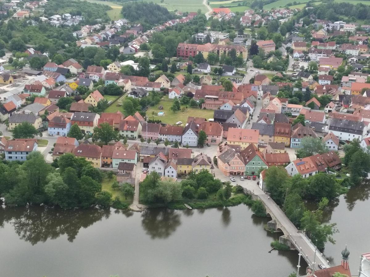 Ferienwohnung Kallmuenz_Luftschloss Exterior foto